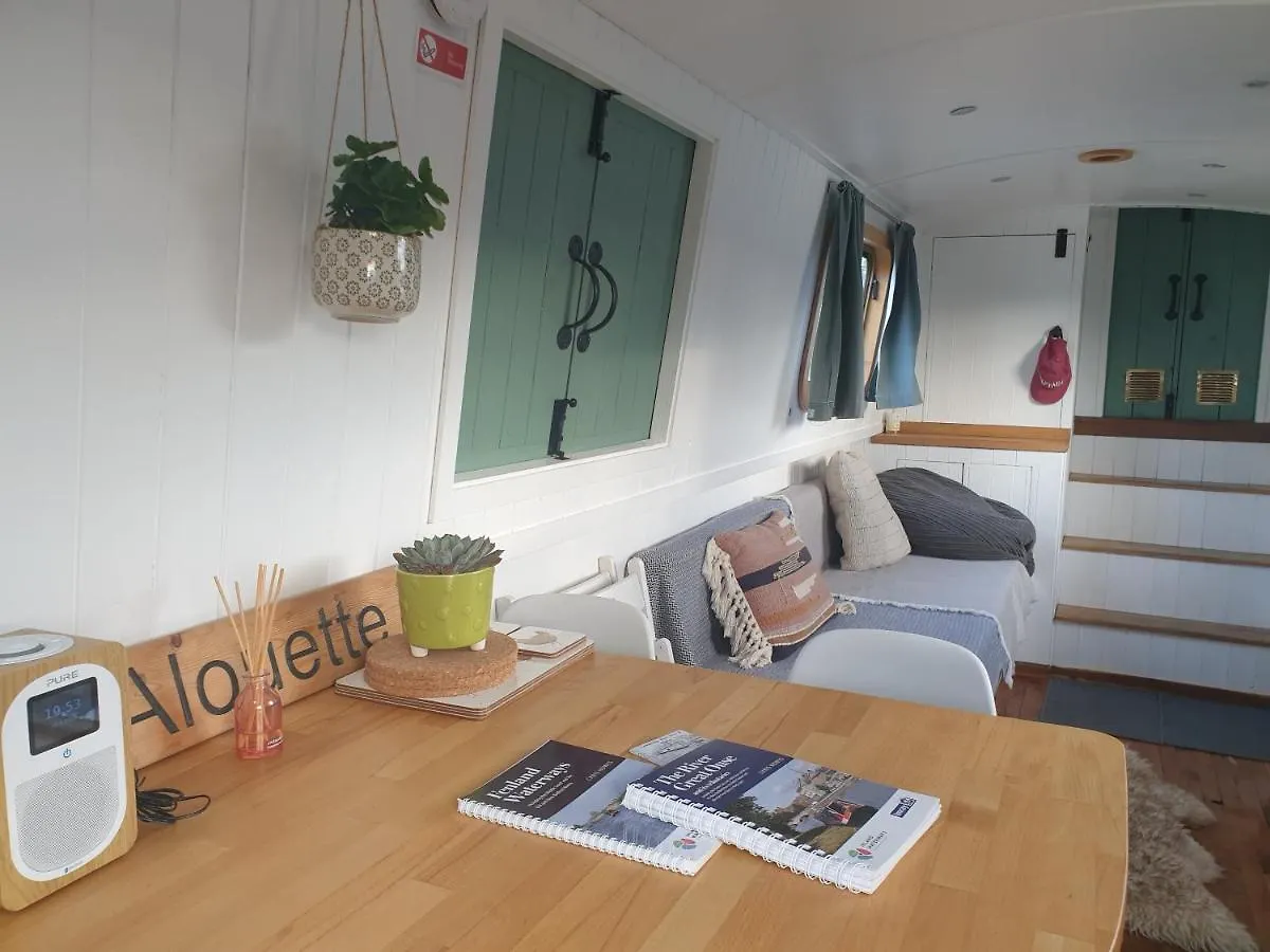 Cambridge Boat Hire Hotel United Kingdom